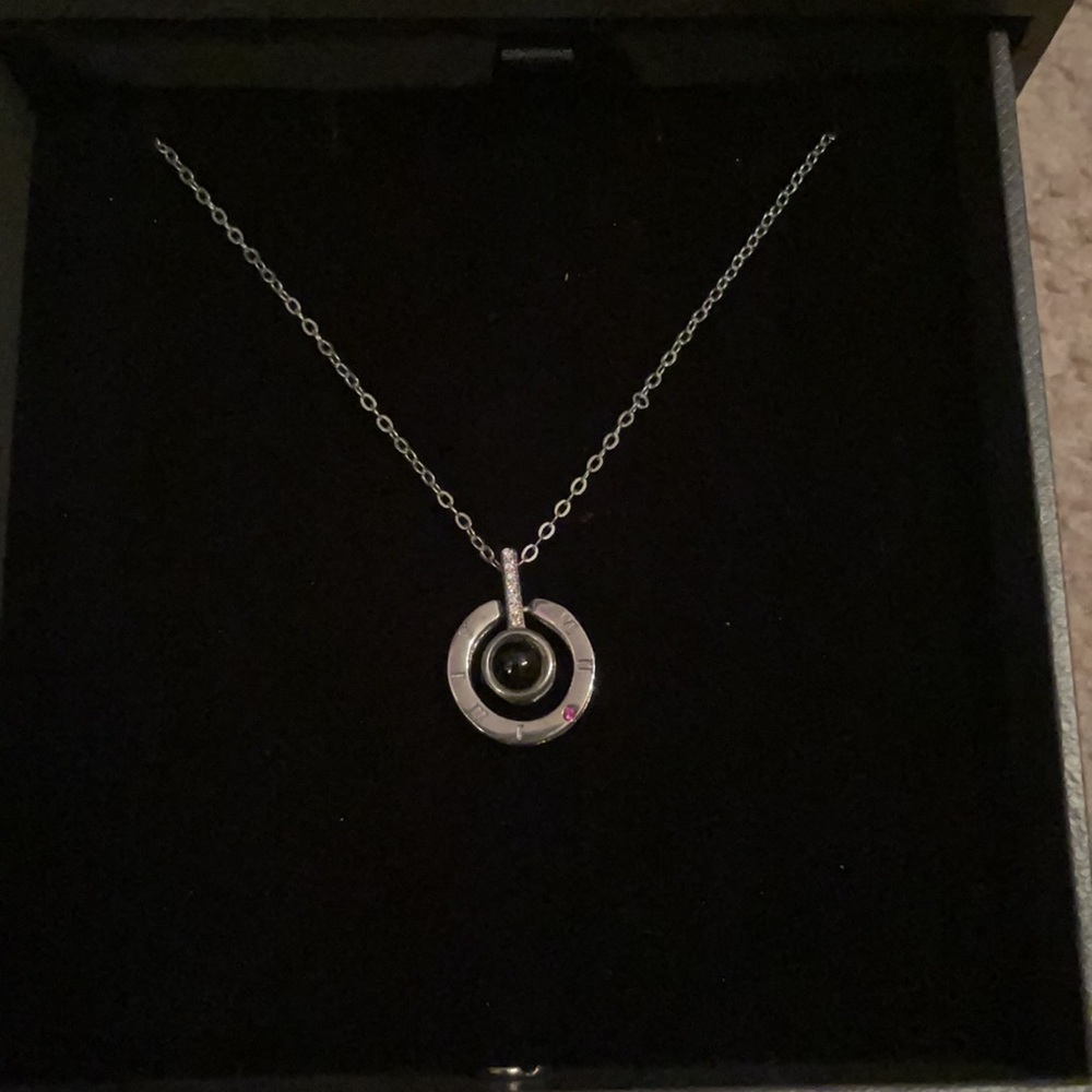 Best friend “I love you” necklace - Picture 4 of 7